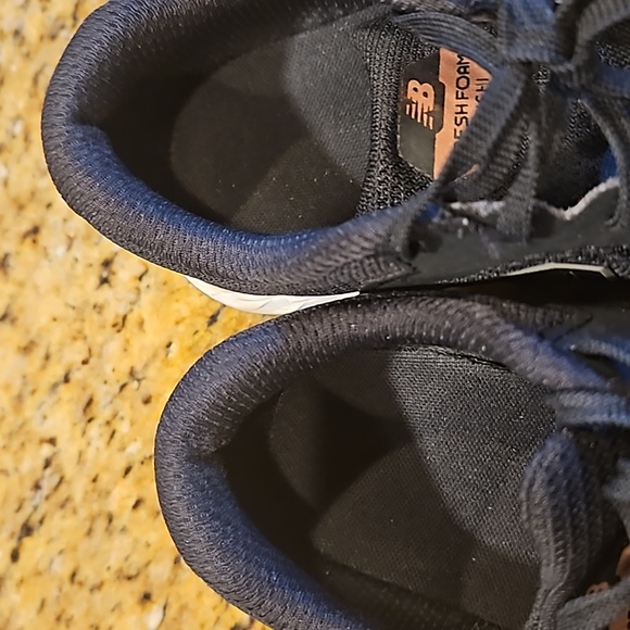 Women's New Balance Shoes - Picture 2 of 6